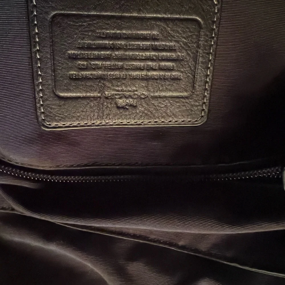 🩷Vintage Coach HERITAGE LEATHER MESSENGER (COACH F70556) SILVER/BLACK💚🩷💚